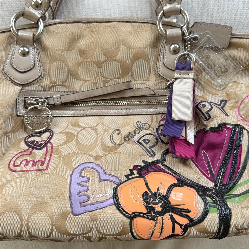 Coach Poppy Beige and Purple shoulder bag - Picture 2 of 8
